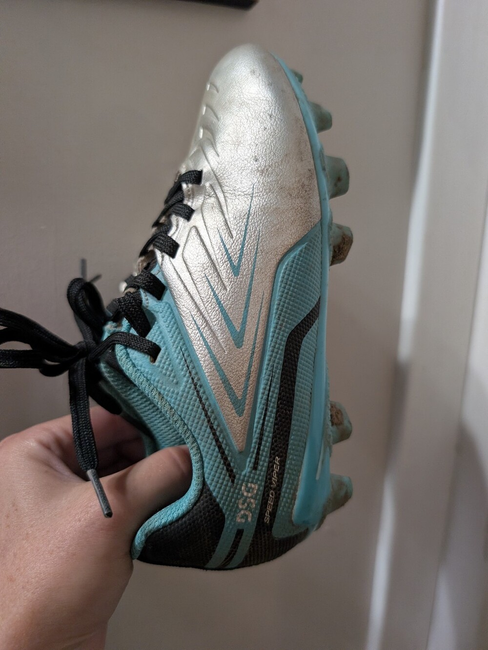 Kids Soccer Cleats in Teal and Silver Size 12
